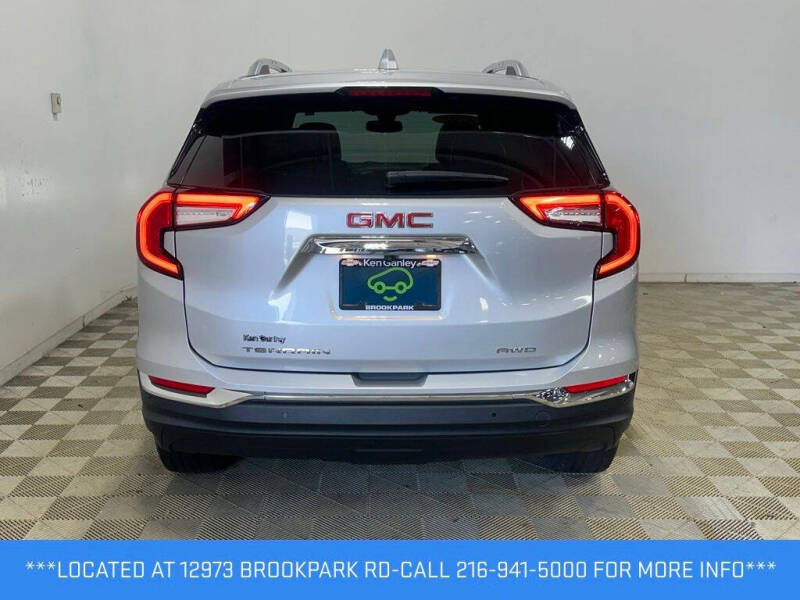 2022 GMC Terrain SLT