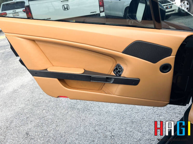 2012 Aston Martin V8 Vantage