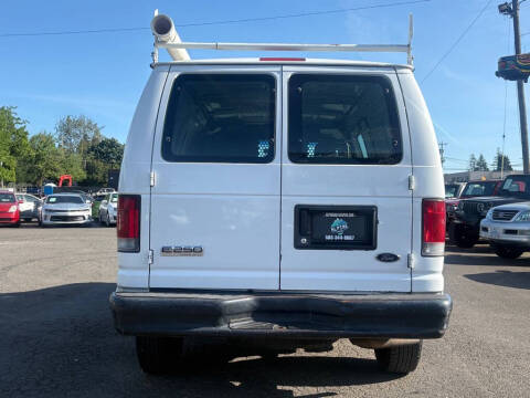 2013 Ford E-Series E-250