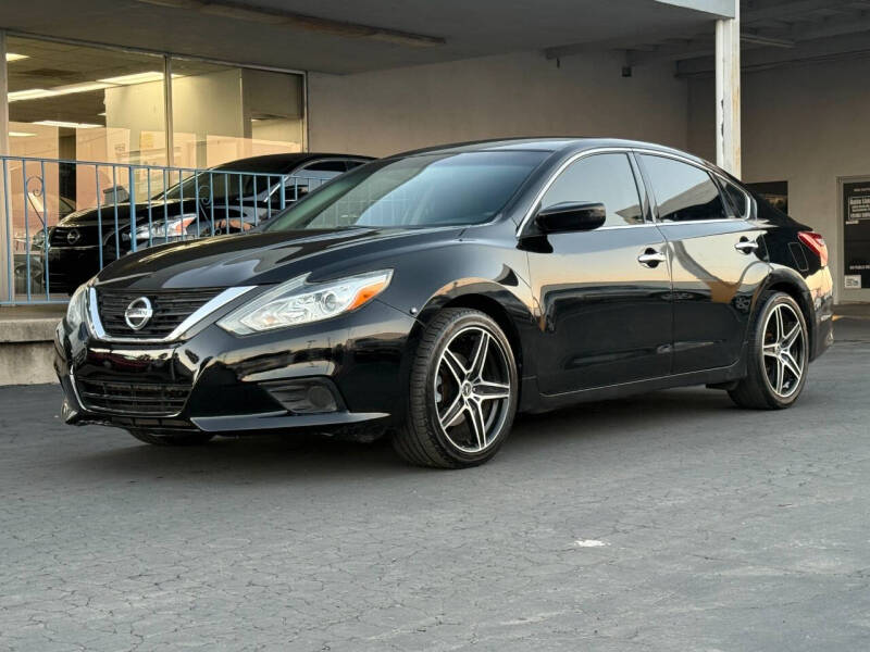 2017 Nissan Altima SV
