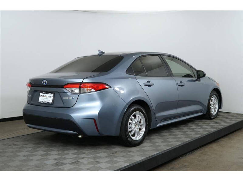 2020 Toyota Corolla Hybrid LE