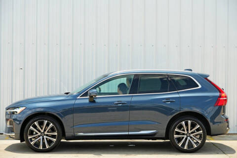 2023 Volvo XC60 B5 Ultimate Bright Theme