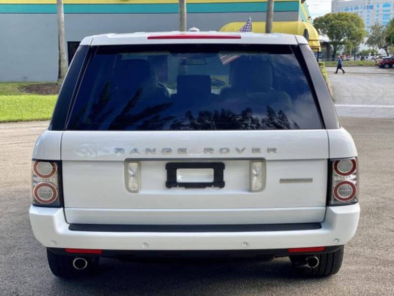 2011 Land Rover Range Rover Supercharged's photo