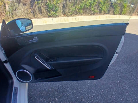 2014 Volkswagen Beetle Convertible R-Line PZEV