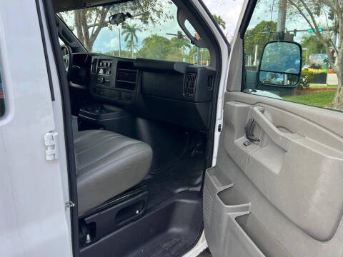 2016 Chevrolet Express 2500