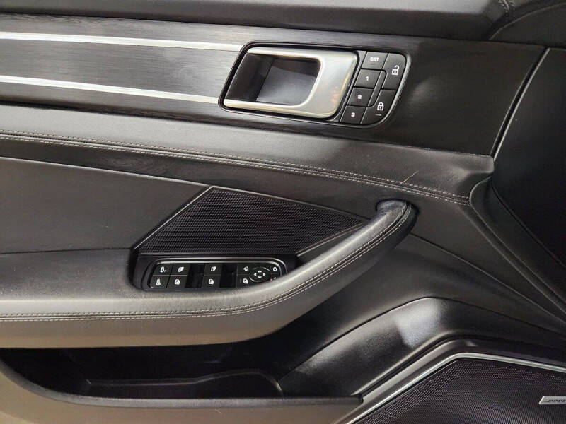 2023 Porsche Panamera