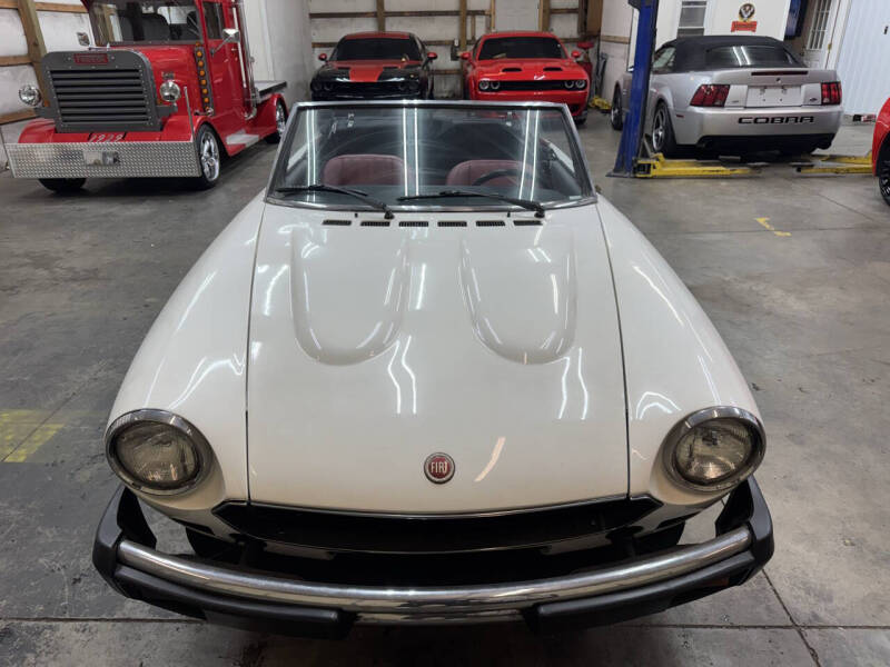 1980 FIAT 124 Spider