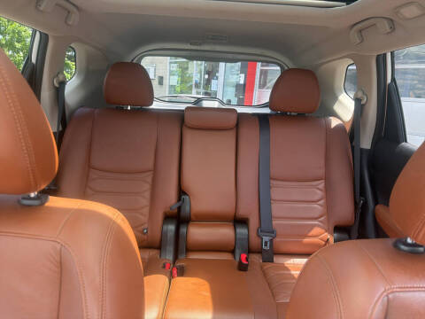 2017 Nissan Rogue SL