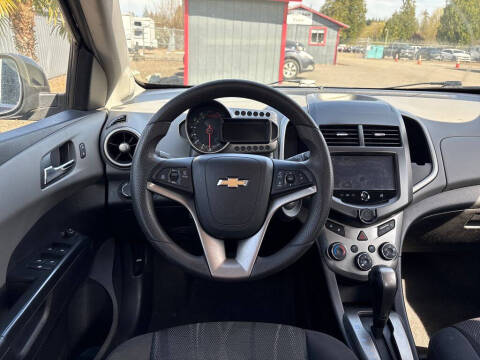 2016 Chevrolet Sonic LT Auto