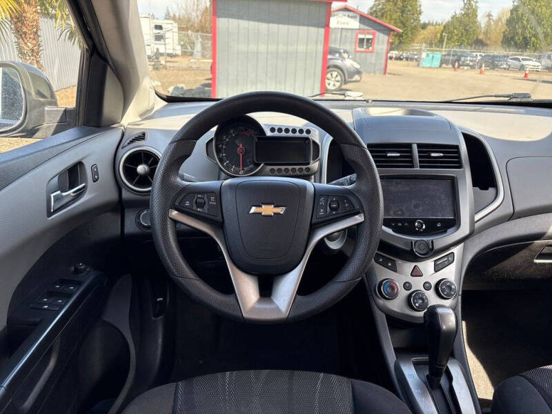 2016 Chevrolet Sonic LT Auto