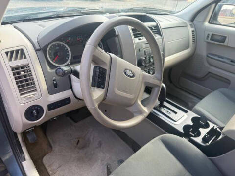 2011 Ford Escape XLS