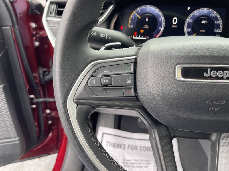 2023 Jeep Grand Cherokee L Laredo