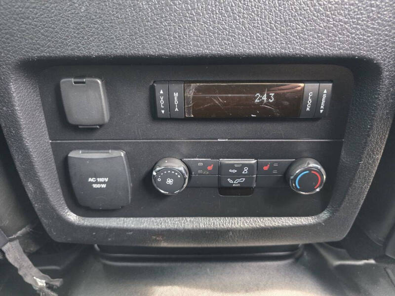 2017 Lincoln Navigator L Select