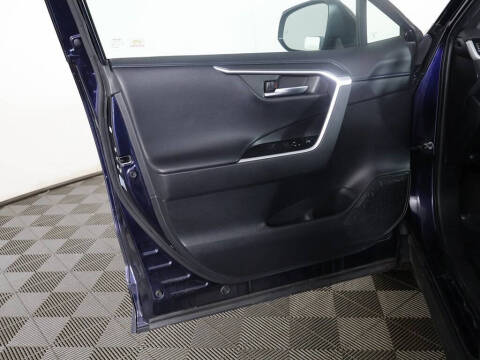 2019 Toyota RAV4 Hybrid XSE