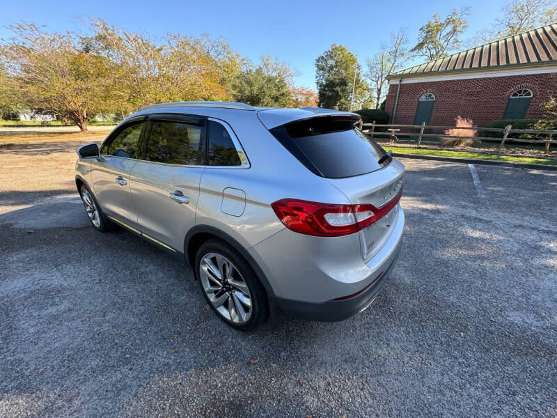 2017 Lincoln MKX Reserve photo 9