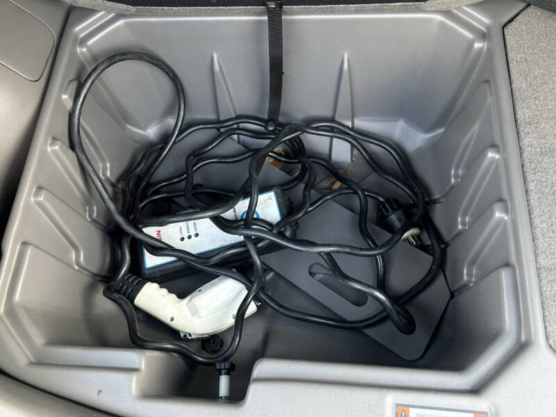 2012 Nissan LEAF SL