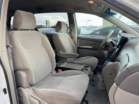 2004 Toyota Sienna