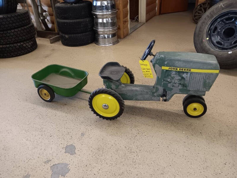 Vintage John Deere Pedal Tractor with Wagon
