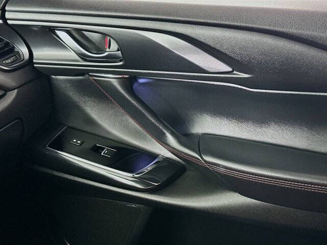 2022 Mazda CX-9 Carbon Edition