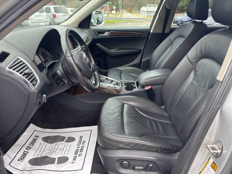 2011 Audi Q5 2.0T quattro Premium Plus