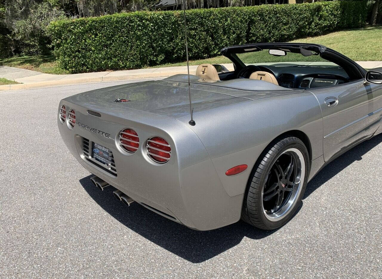 1998 Chevrolet Corvette 24