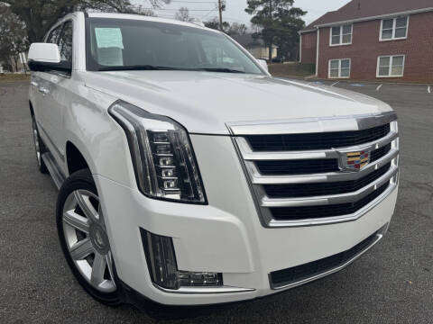 2016 Cadillac Escalade Luxury Collection