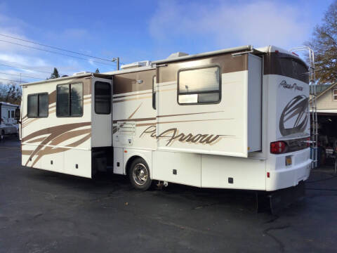 2004 Fleetwood RV Pace Arrow 36B / 36ft