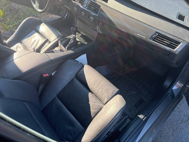 2004 BMW 5 Series 530i