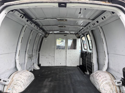 2017 Chevrolet Express 2500