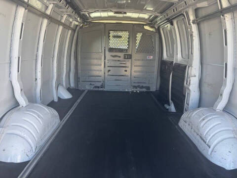 2017 Chevrolet Express 2500