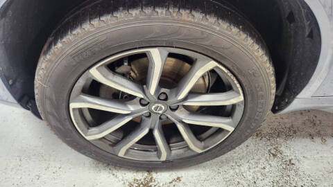 2018 Volvo XC90 T5 Momentum 7-Passenger