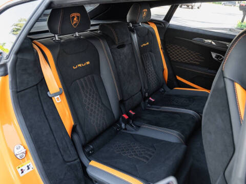 2023 Lamborghini Urus Performante
