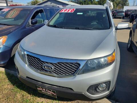 2012 Kia Sorento for sale at TOWN & COUNTRY MOTORS in Des Moines IA
