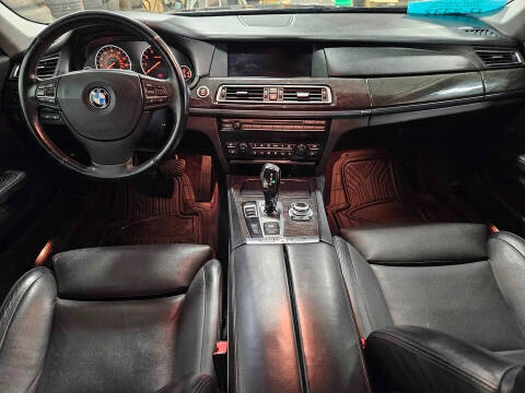 2011 BMW 7 Series 750Li xDrive