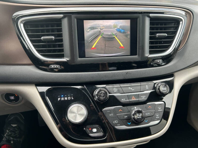 2018 Chrysler Pacifica Touring L