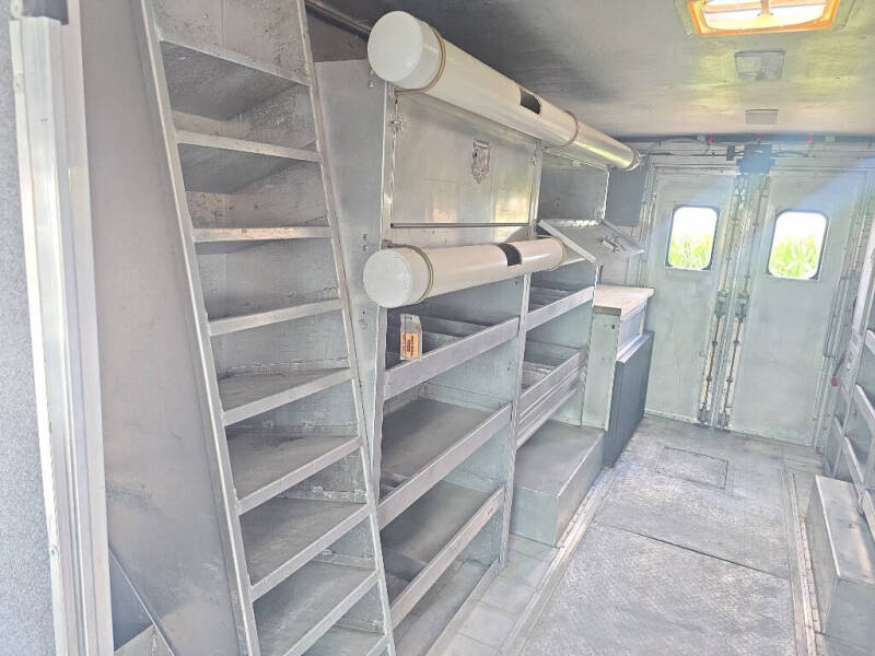 2015 Freightliner MT45 Chassis