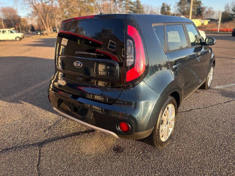 2017 Kia Soul +