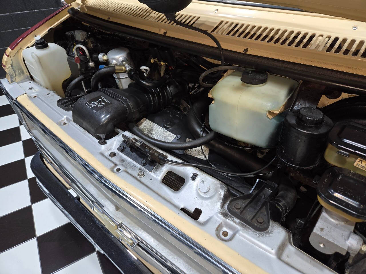 1988 Chevrolet Chevy Van 106