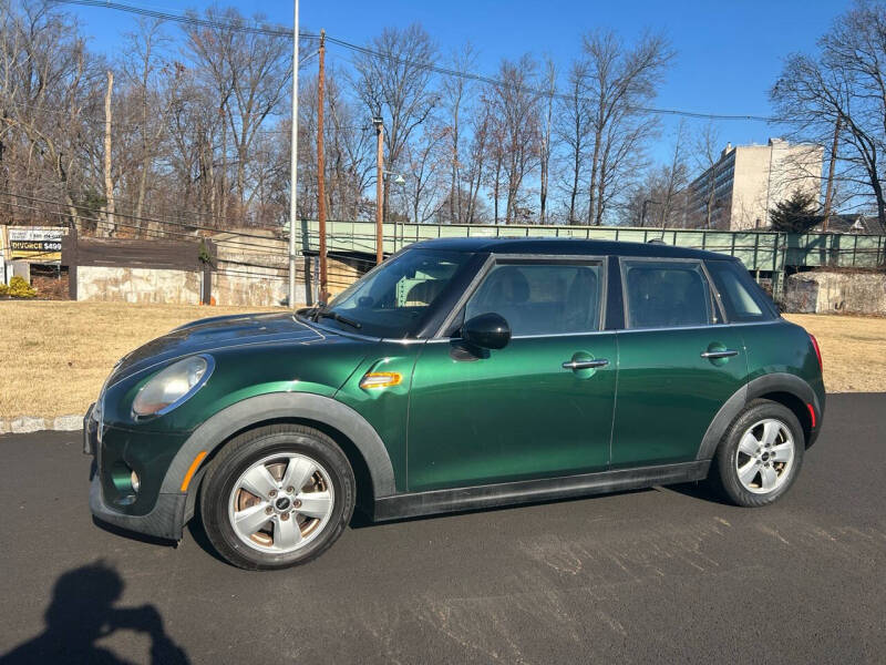 2015 MINI Cooper Base photo 2