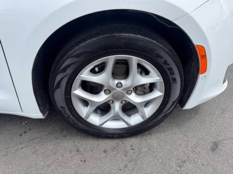 2020 Chrysler Pacifica Touring L