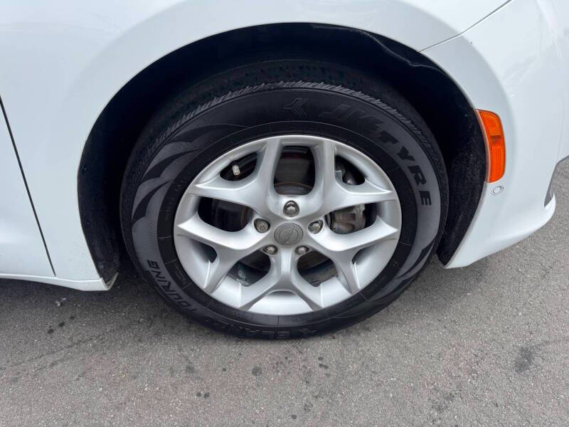 2020 Chrysler Pacifica Touring L