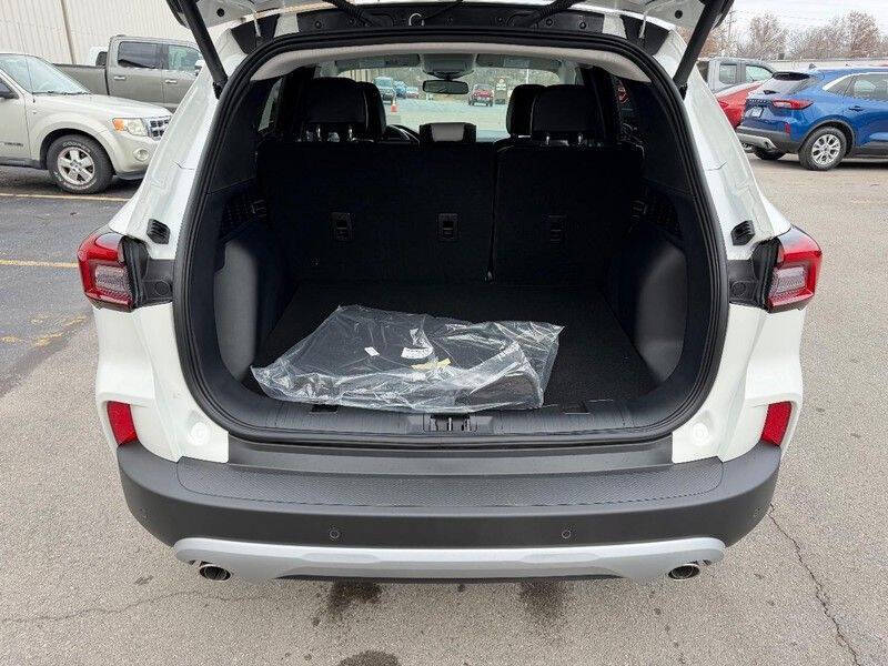 2026 Ford Escape Platinum