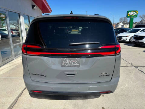 2025 Chrysler Pacifica Limited
