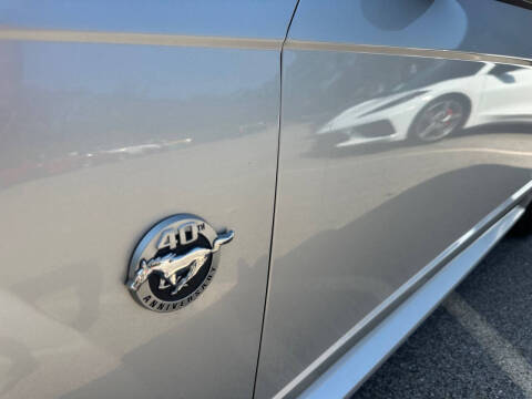 2004 Ford Mustang GT Deluxe