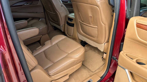 2017 Cadillac Escalade ESV Platinum