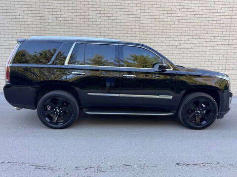 2017 Cadillac Escalade Luxury