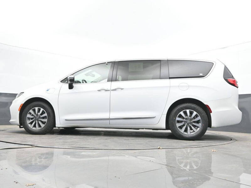 2023 Chrysler Pacifica Plug-In Hybrid Limited