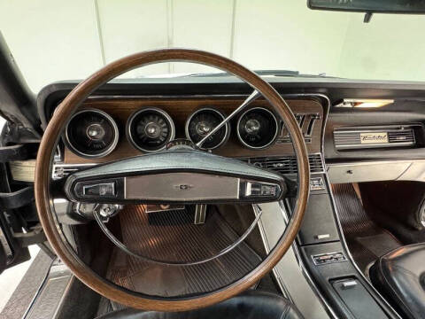 1967 Ford Thunderbird