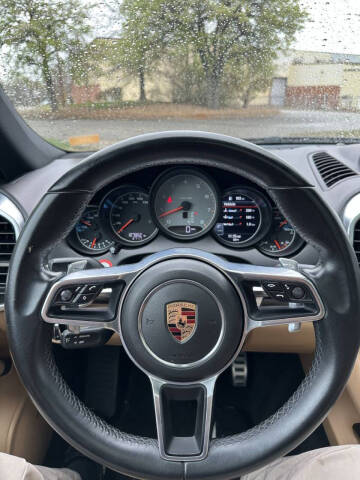 2016 Porsche Cayenne S
