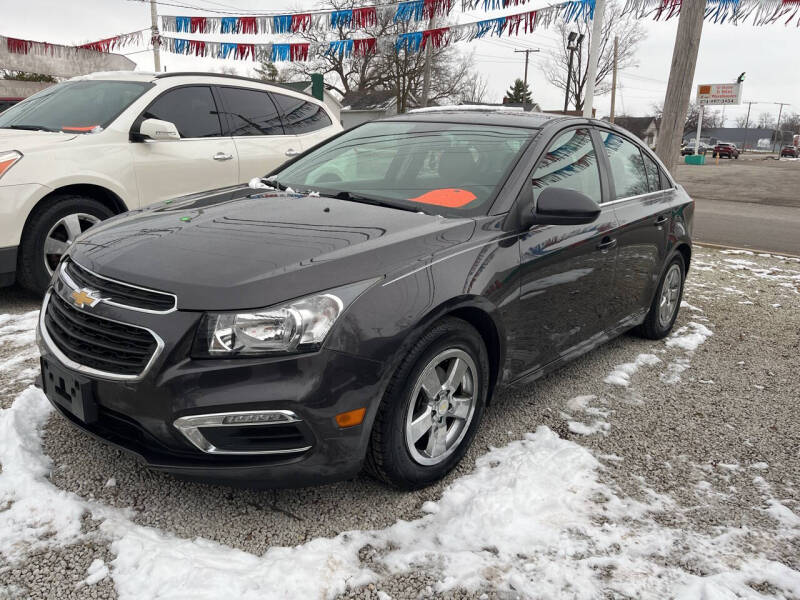 2015 Chevrolet Cruze 1LT photo 2